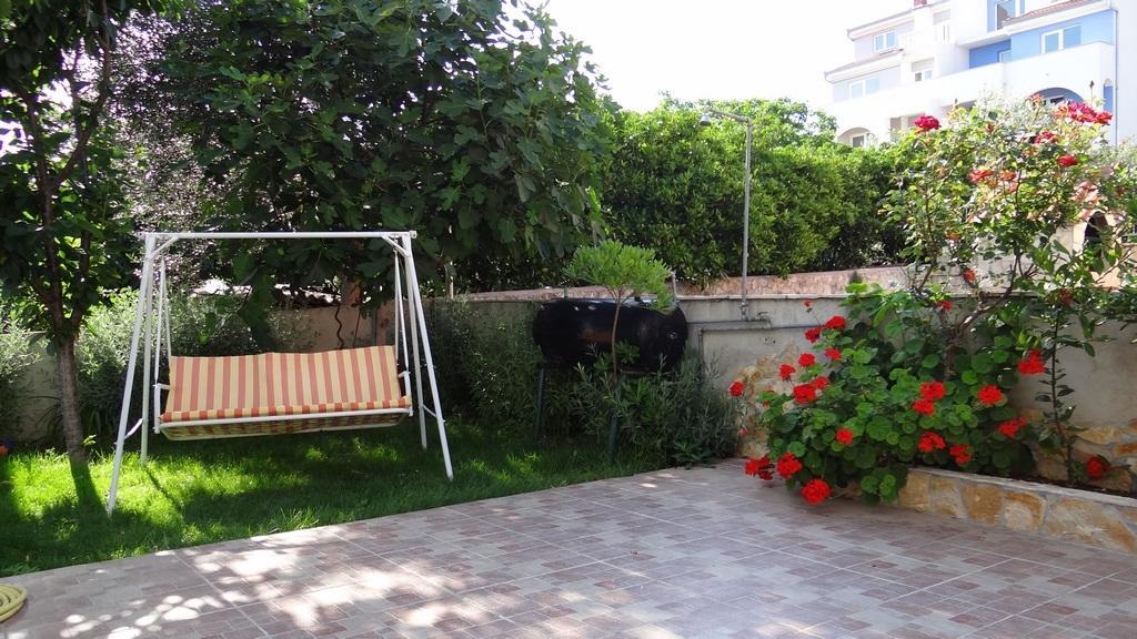 Apartments Milka Трогир Экстерьер фото