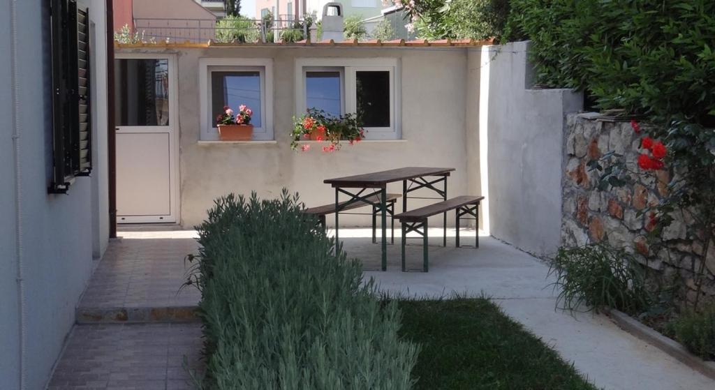 Apartments Milka Трогир Экстерьер фото